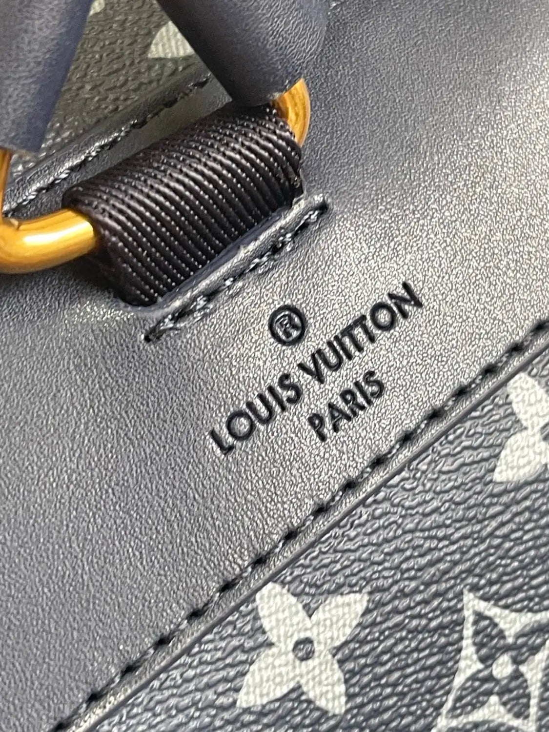 ルイ・ヴィトン M46805 クリストファー MM