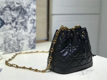 ミスディオール バケットバッグ