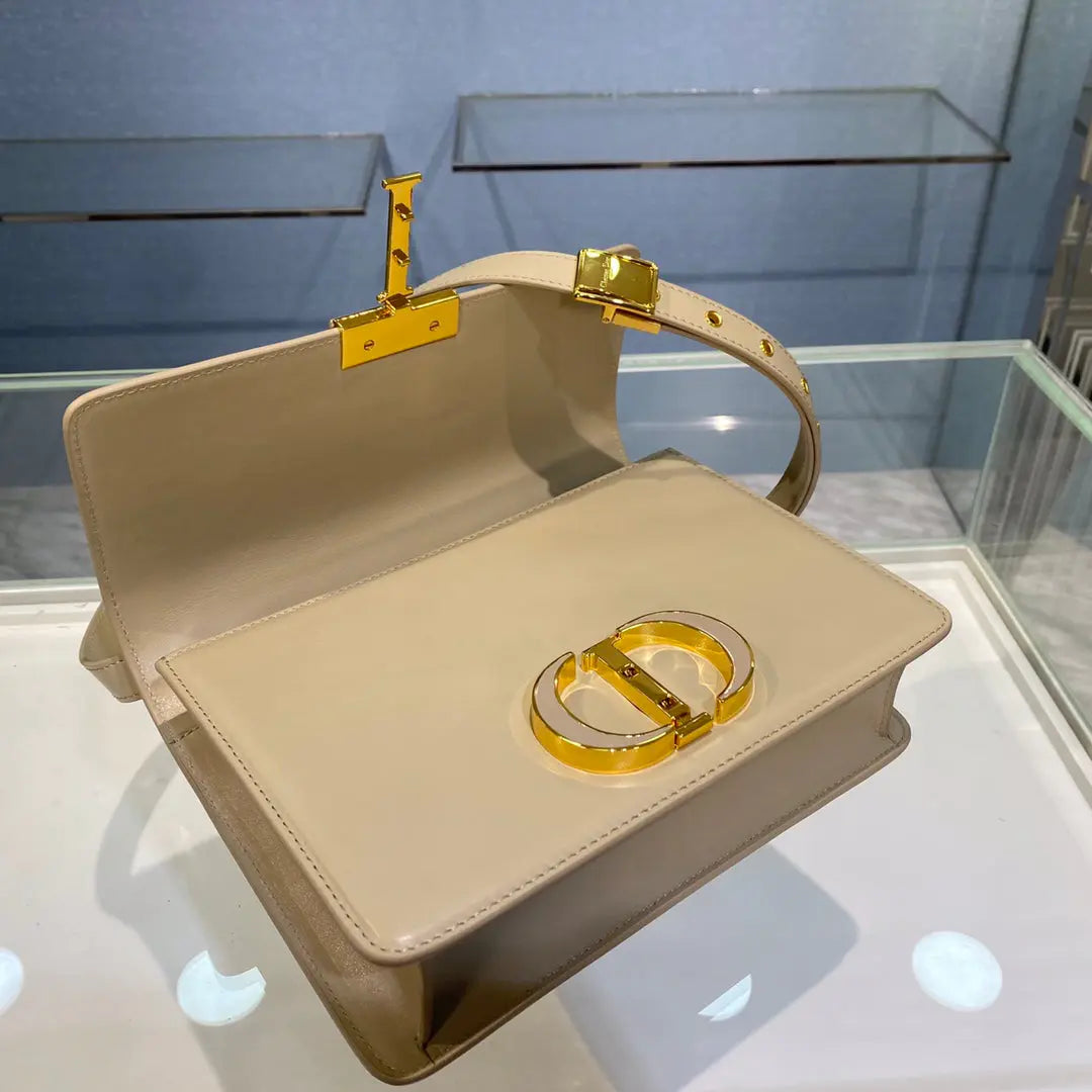 クリスチャン・ディオール 30 モンテーニュ バッグ