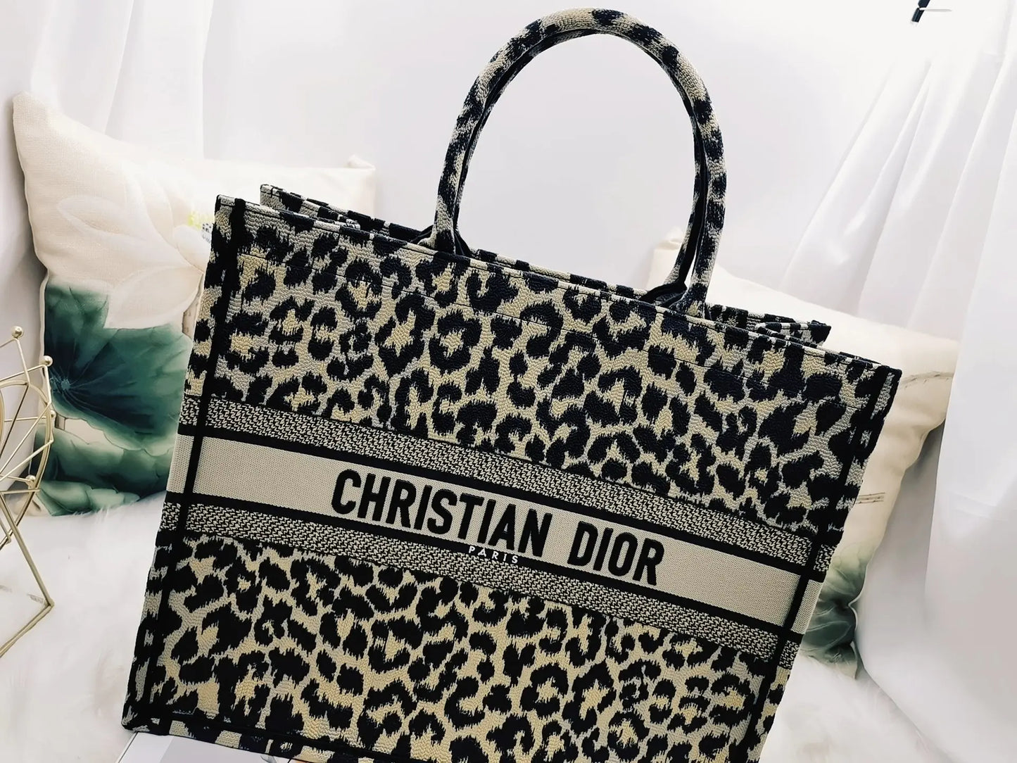 ディオール ブックトート