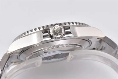 ロレックス サブマリーナ デイト ランダム ブラック116610LN