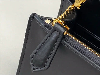 フェンディ チェーンウォレット