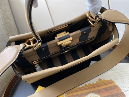 フェンディ ピーカブーバッグ ミディアムブラウン