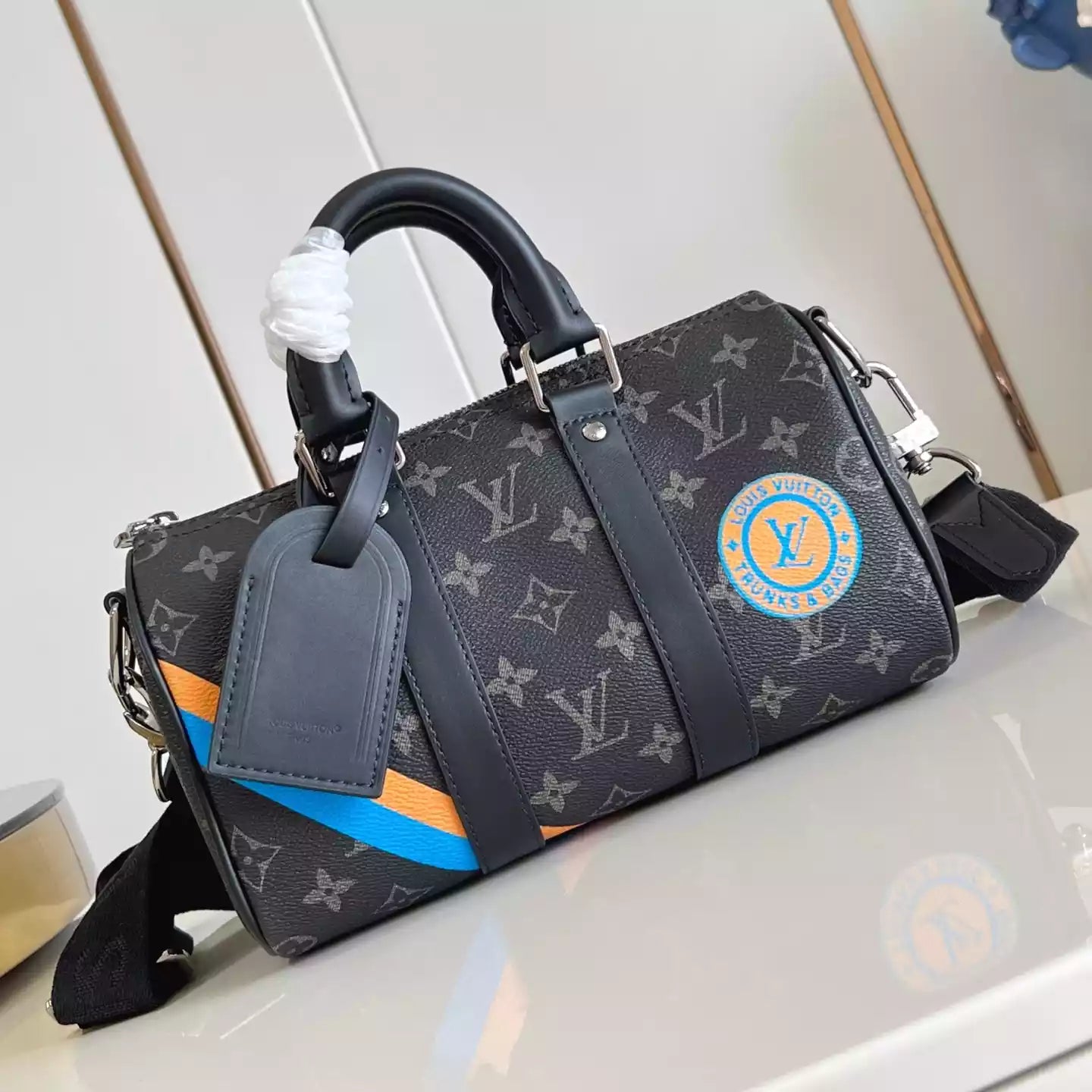 キーポル バンドリエール 25 ブラック モノグラム エクリプス P01942 – LW264