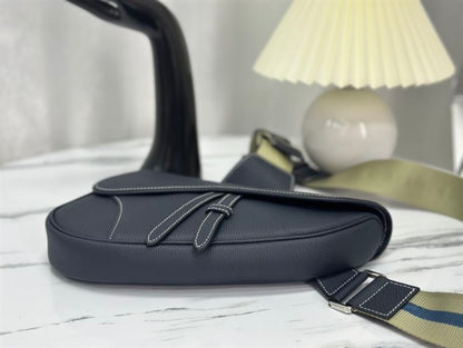 ディオール メンズ サドルバッグ – DIO041