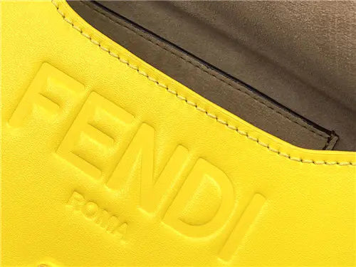 フェンディ サドルバッグ