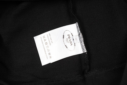 【PRADA公式旗艦店】ご好評に付き再入荷！！