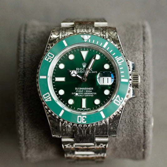 ロレックス サブマリーナーデイト 彫金 116610LV 数が少ない