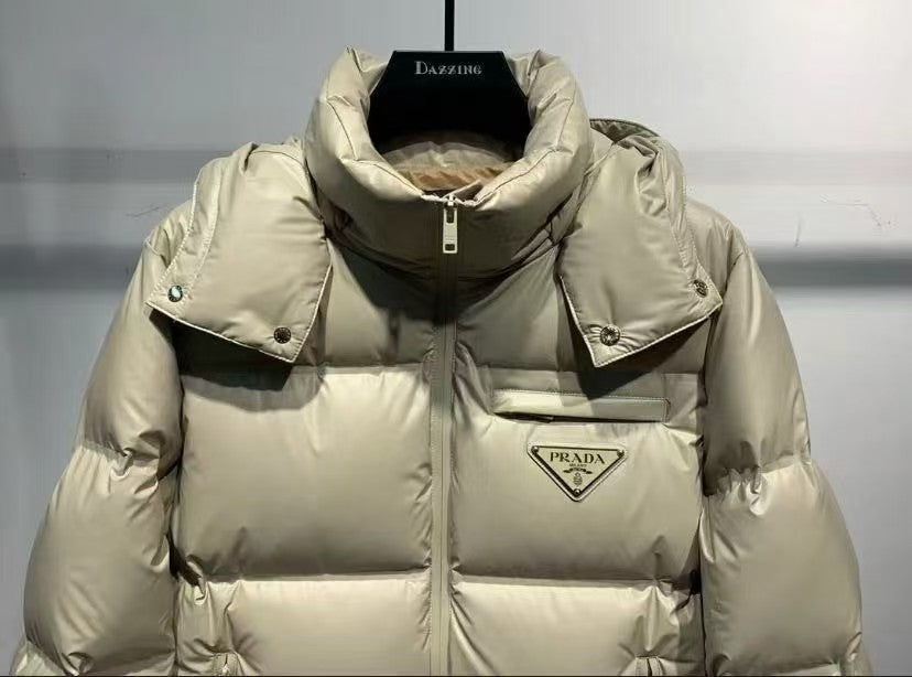 PRADA ダウンジャケット 代金引換 送料無料 おうちで試着