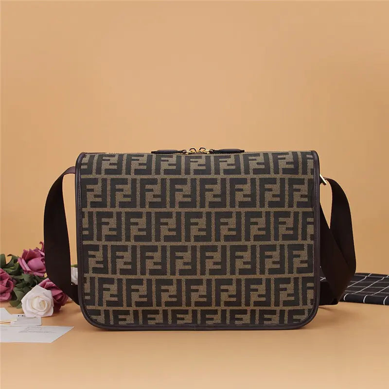 フェンディ メンズバッグ