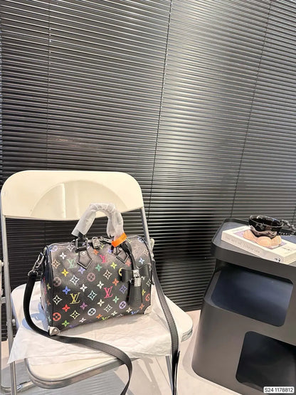 ルイ・ヴィトン M13257 LV X TM スピーディ ソフト 30