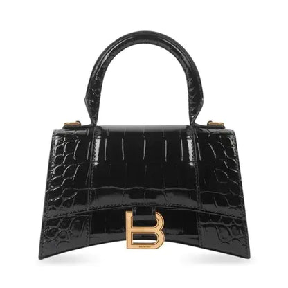 🔥STORY雑誌掲載🔥！2023新たに発表したバッグ！高垣麗子さん愛用の新作バッグが登場！💓日本人気上昇中↑↑↑売り切れ続出！