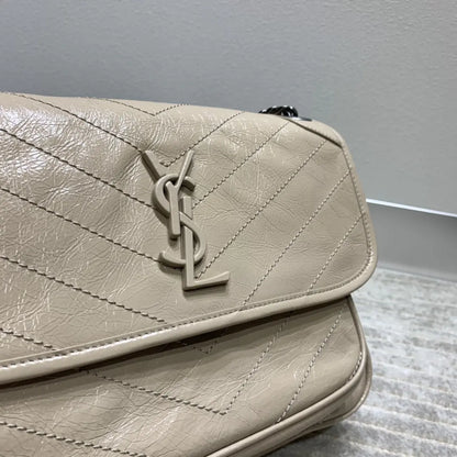 YSL ニキ ミディアム