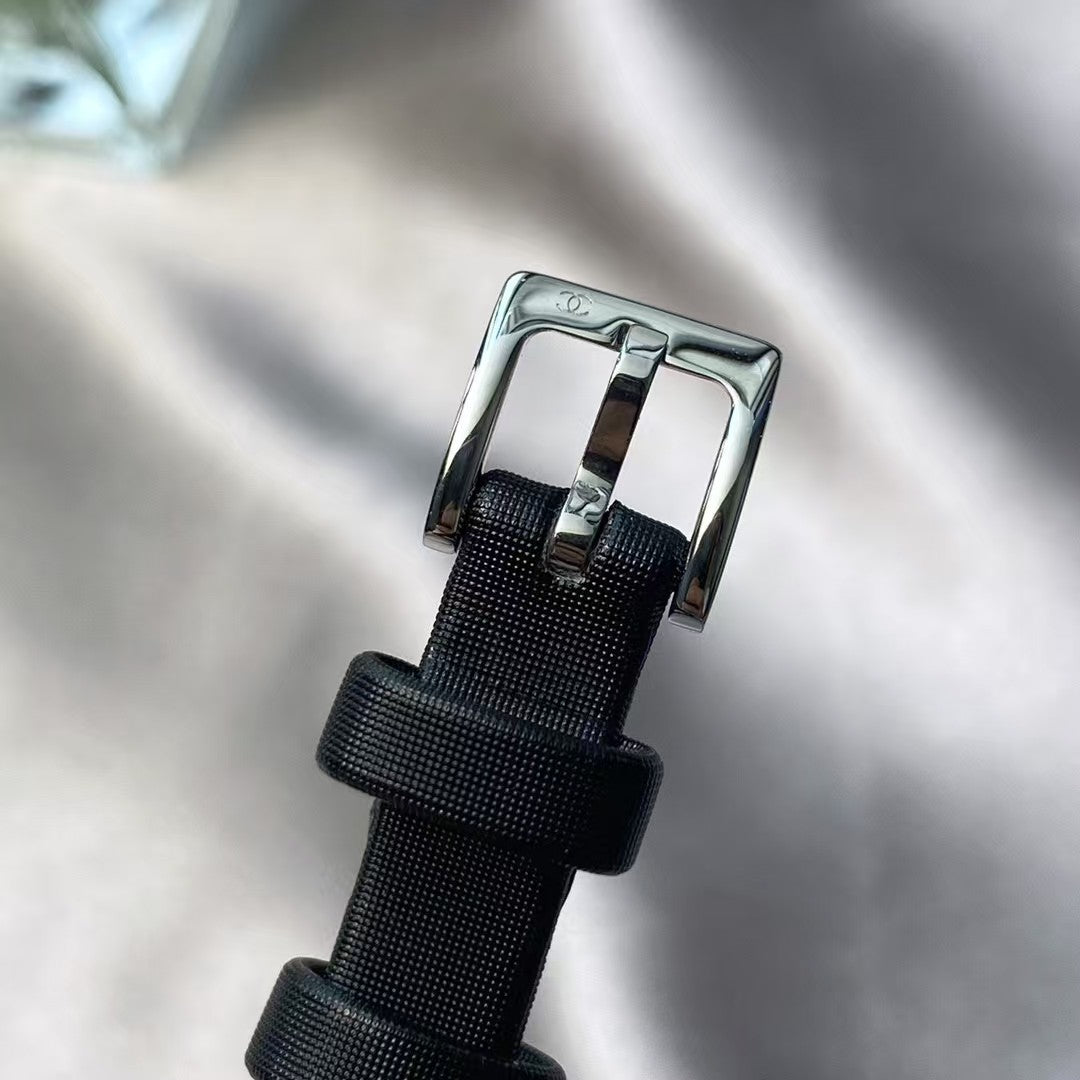 シャネル ボウ ダイヤモンド レディース ウォッチ