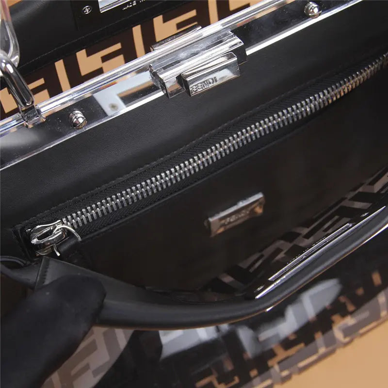 ピーカブー フェンディ