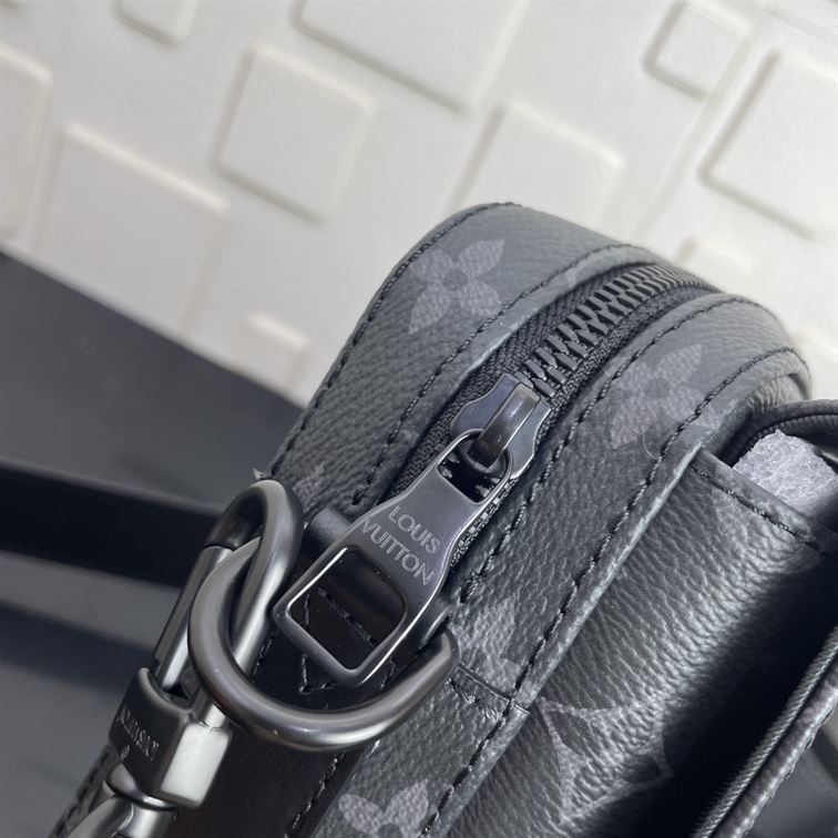 ルイ・ヴィトン スティーマー・メッセンジャー モノグラム・エクリプス – LVB058