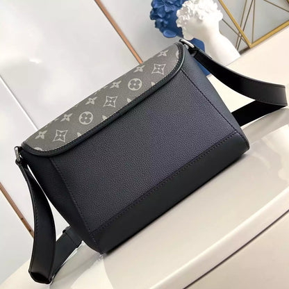 パルス メッセンジャーバッグ カーキ/ブラック 牛革＆モノグラムキャンバス M12625 – LW421