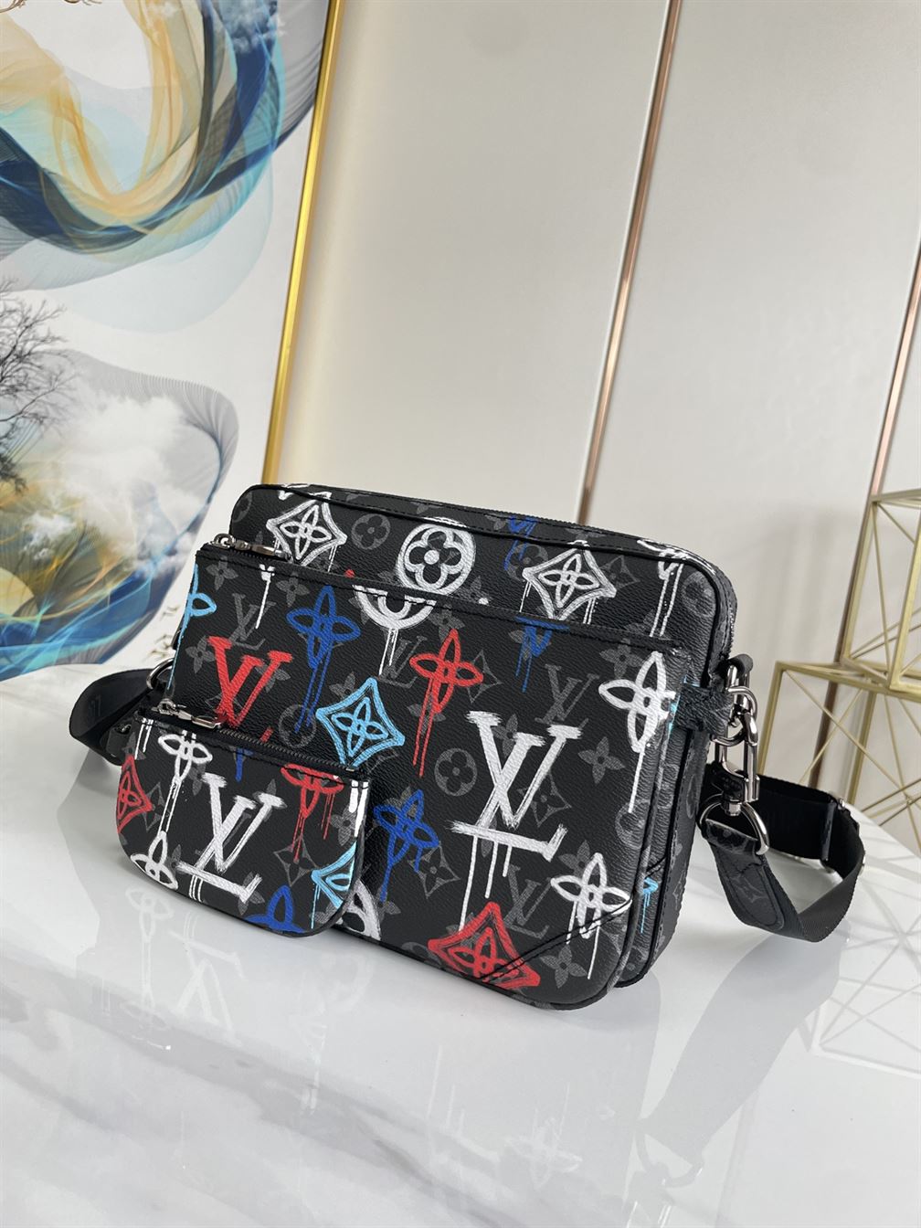 ルイ・ヴィトン トリオ メッセンジャーバッグ – LVB066