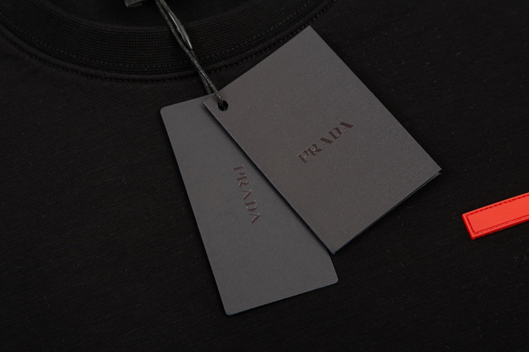 【PRADA公式旗艦店】好評に付き再入荷！！