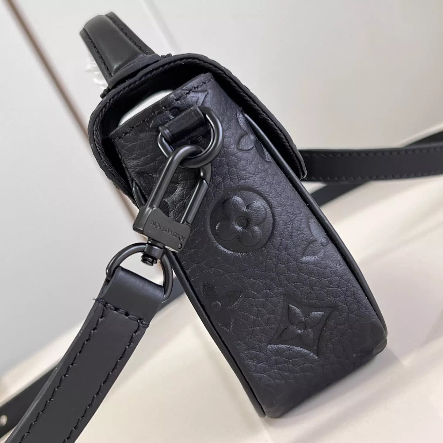 ピコ S-LOCK ブラック トリヨン モノグラム M83148 – LW447