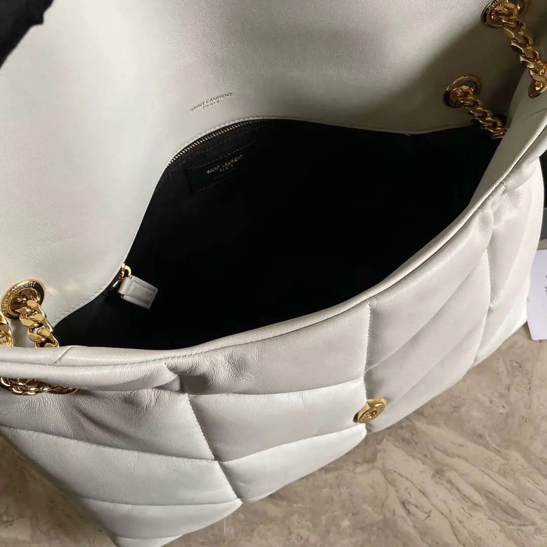 キルティングスエードのパファースモールバッグ