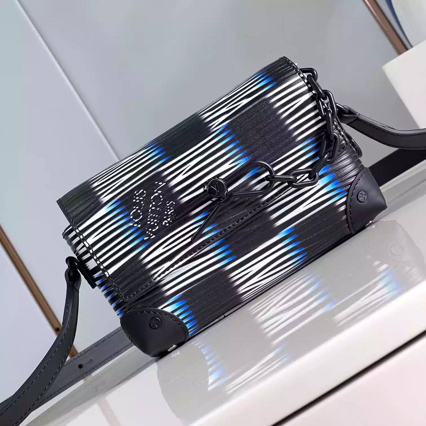 スティーマー ウェアラブルウォレット ブルームーン ダミエラッシュ エピ XL レザー M82819 – LW243