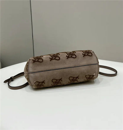 フェンディのファーストバッグ