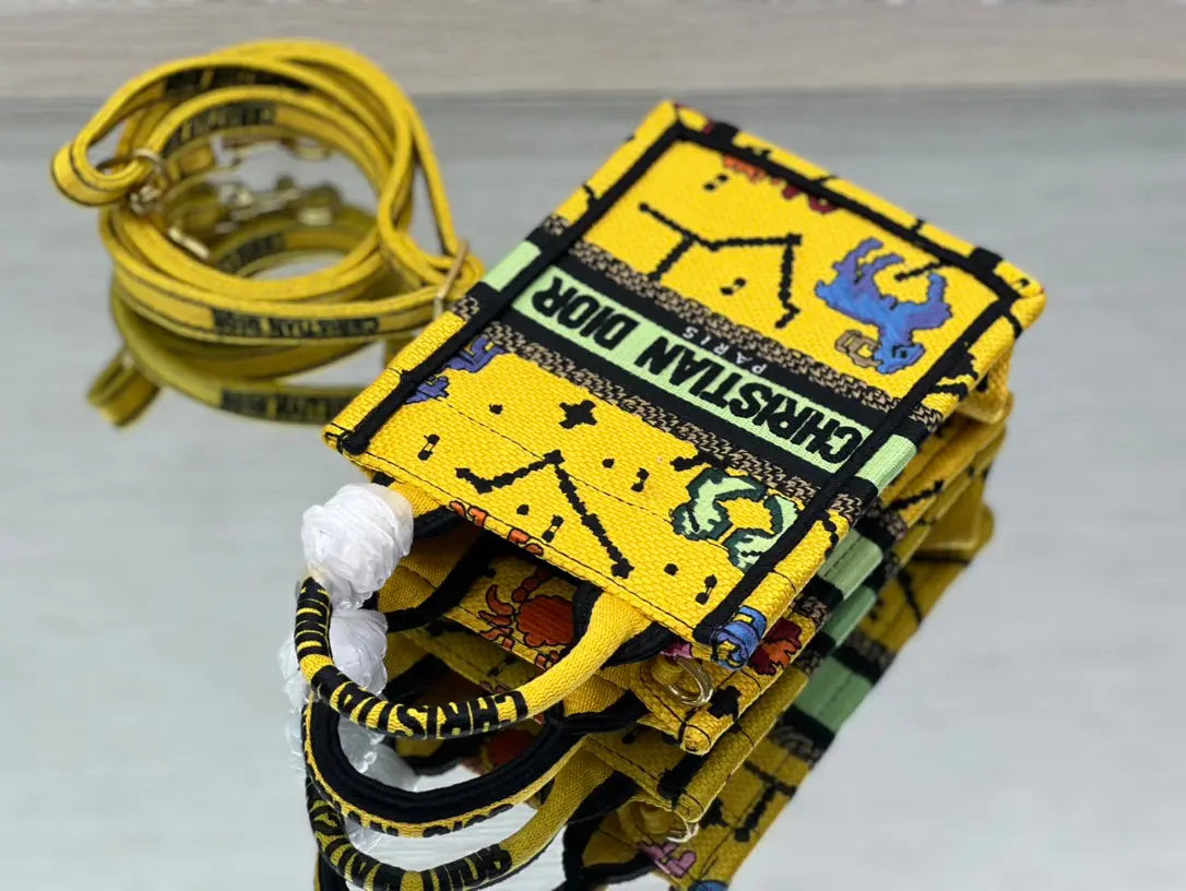 クリスチャン・ディオール ミニブックトート フォンバッグ