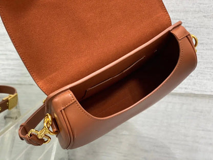 クリスチャン ディオール ミディアム ボビーバッグ