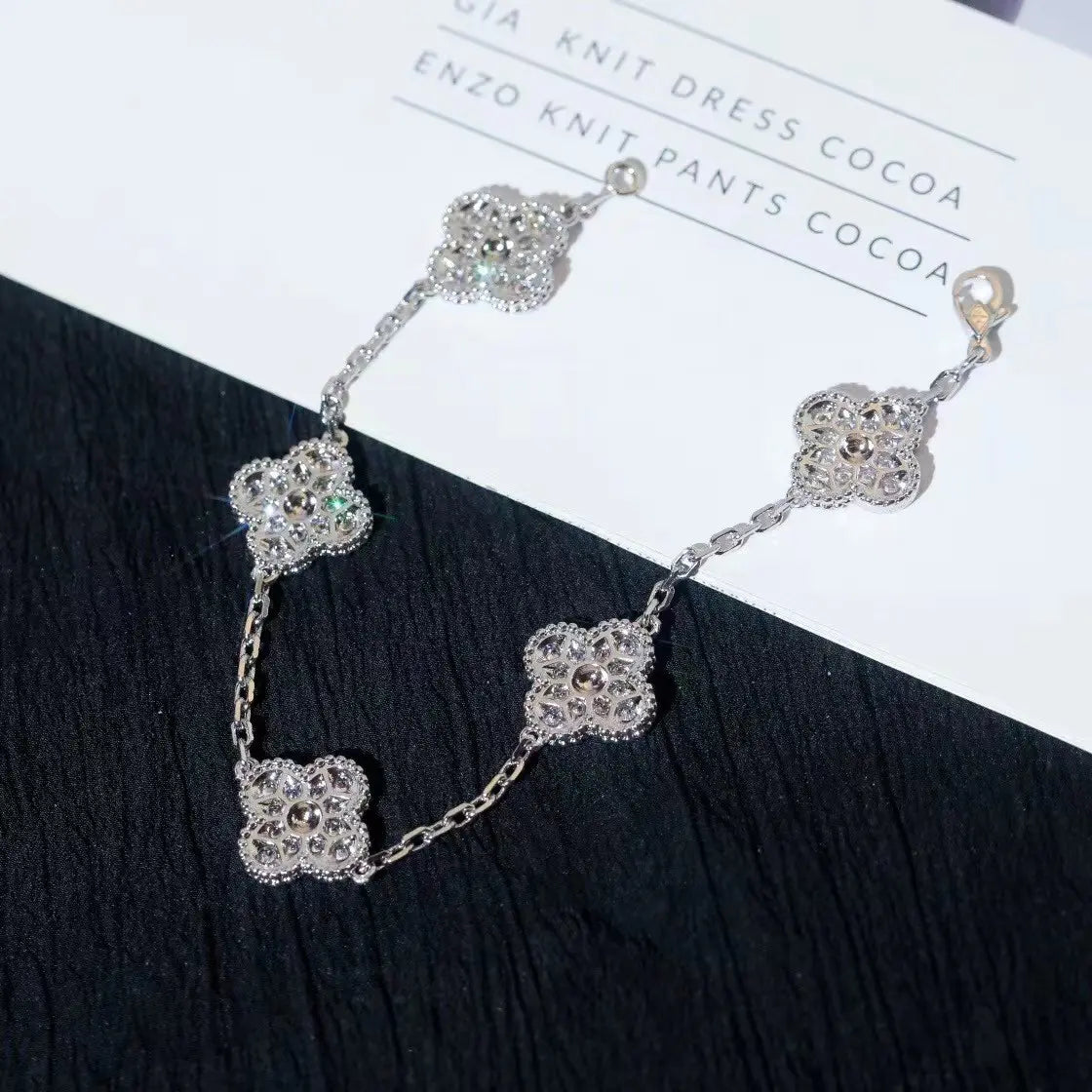 ヴァン クリーフ＆アーペル 四つ葉のクローバー フルダイヤモンド ブレスレット