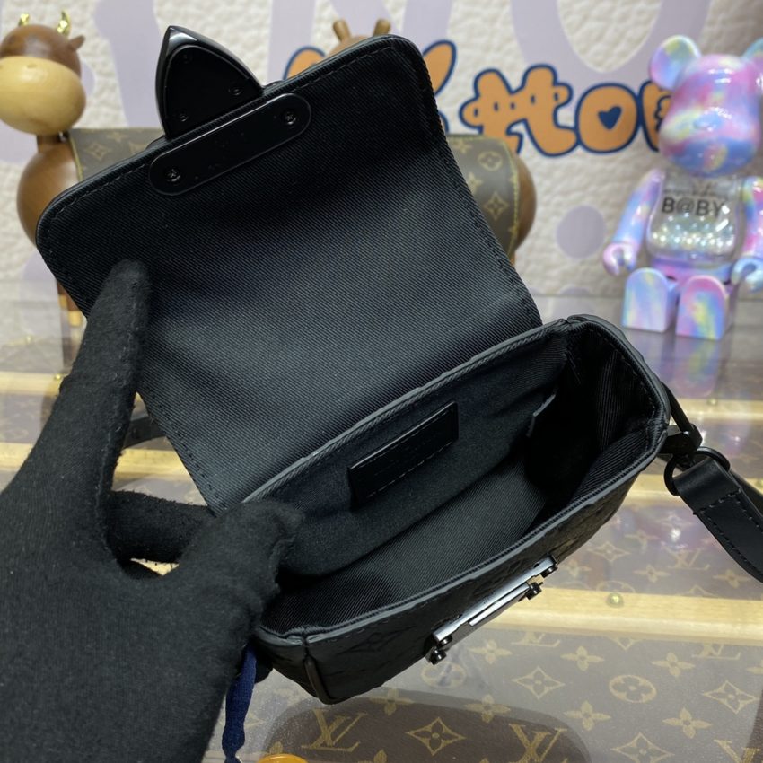 LV レトロ メッセンジャーバッグ