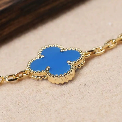 ヴァン クリーフ＆アーペルの四つ葉のクローバーとブルーカルセドニーのブレスレット