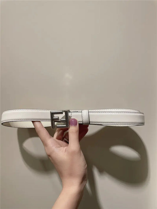 フェンディの新作カーフスキンベルト