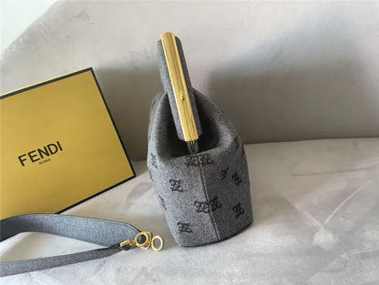 フェンディ ファーストバッグ ラージ