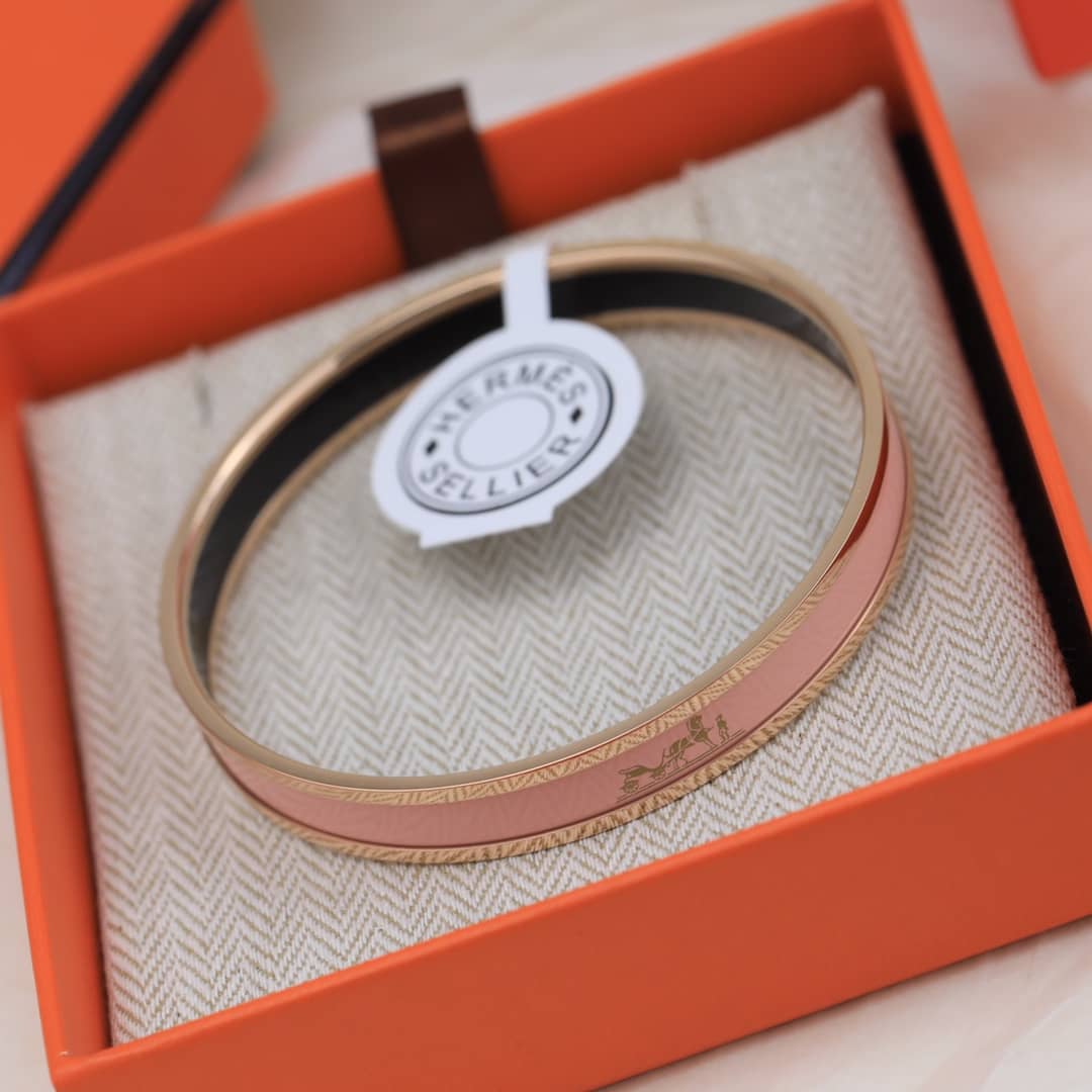 エルメスのクラシックブレスレットのおすすめ