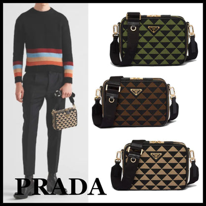 ★PRADA直営店★エンブロイダリー ファブリックバッグ