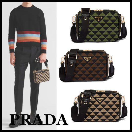 ★PRADA直営店★エンブロイダリー ファブリックバッグ