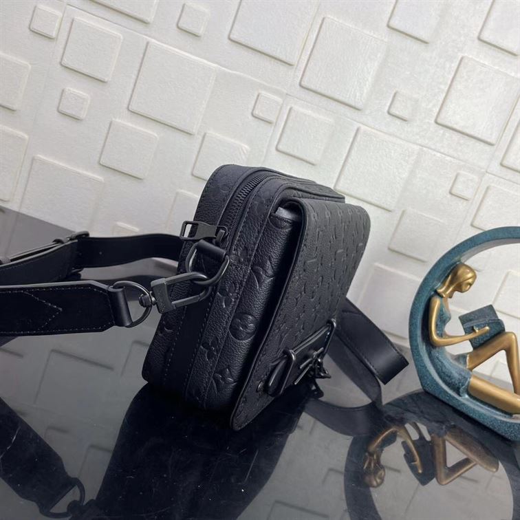 ルイ・ヴィトン スティーマー・メッセンジャー トリヨンモノグラム – LVB059