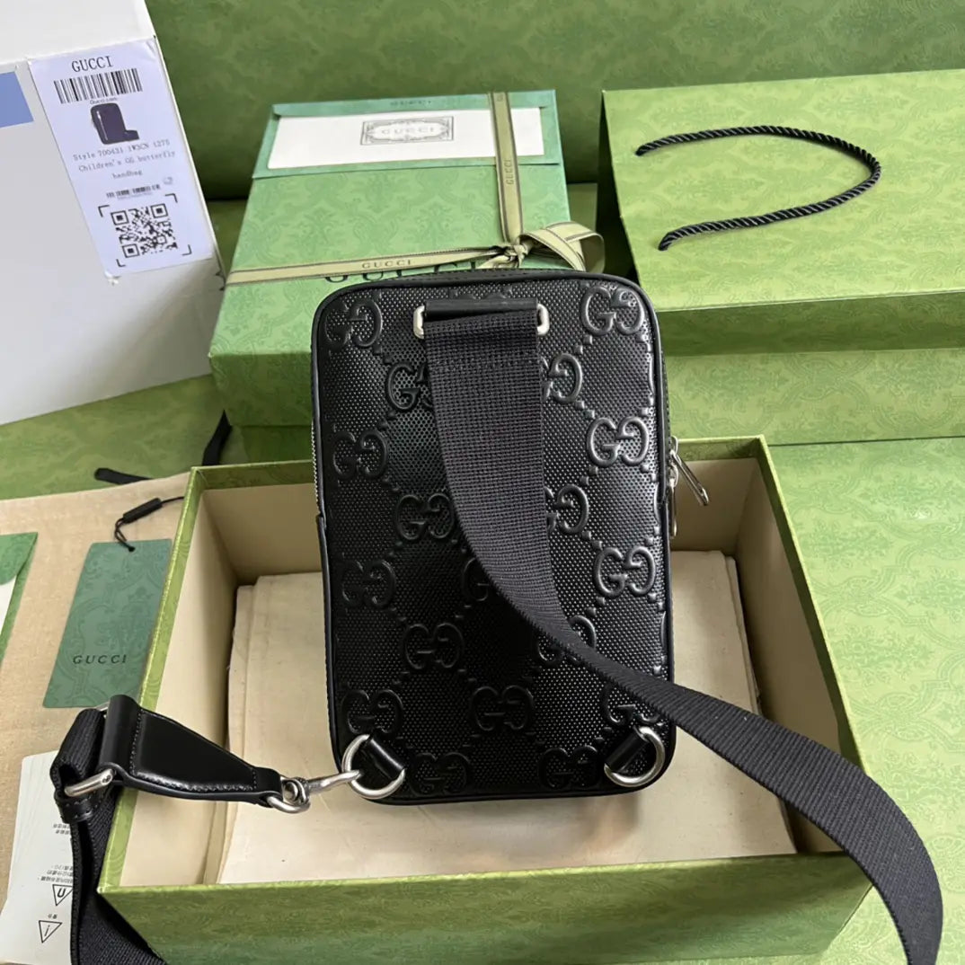 GGエンボス加工のスリングバックパック