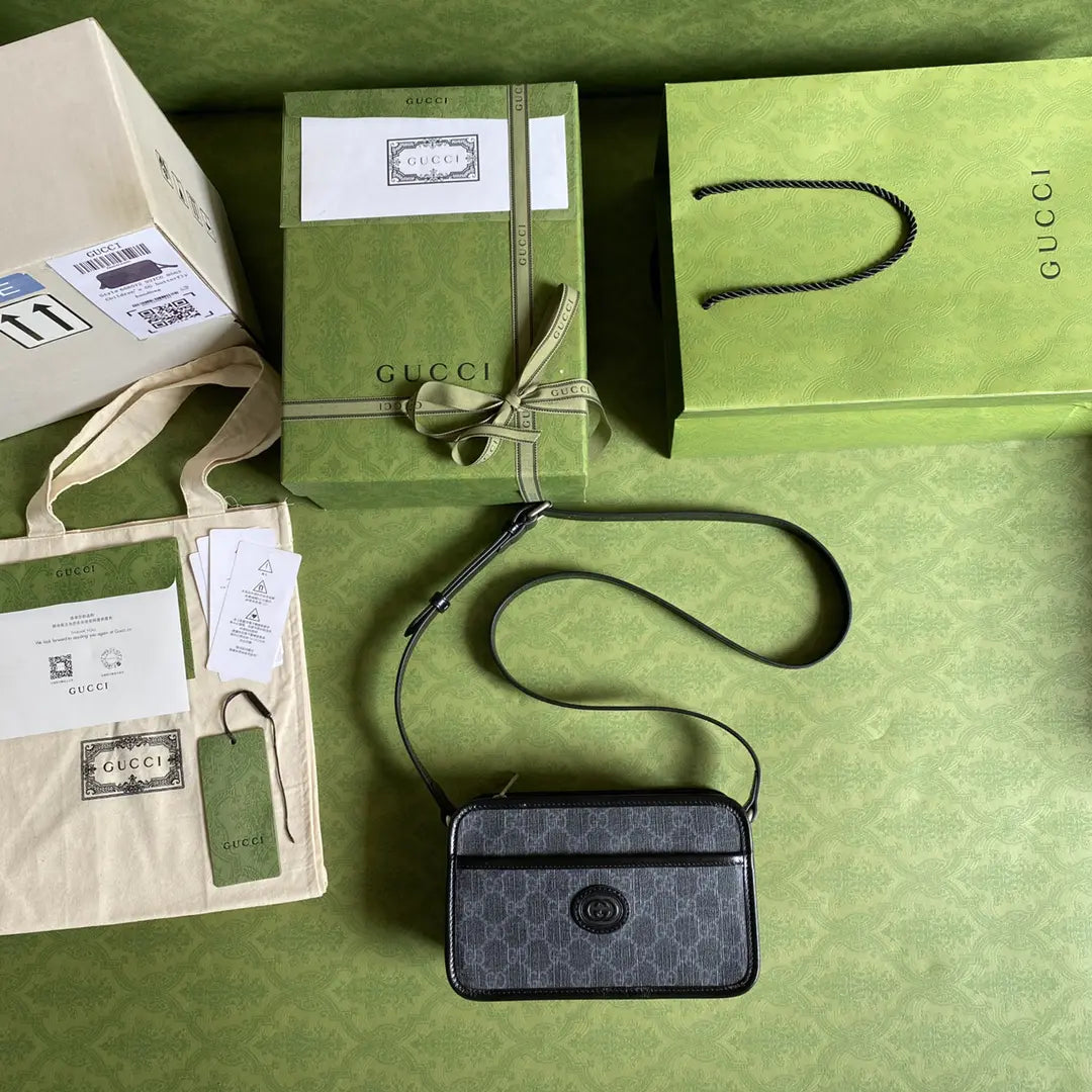 GGショルダーバッグ