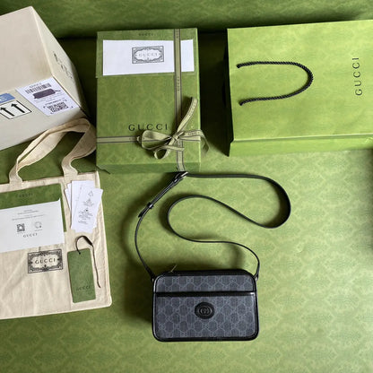 GGショルダーバッグ