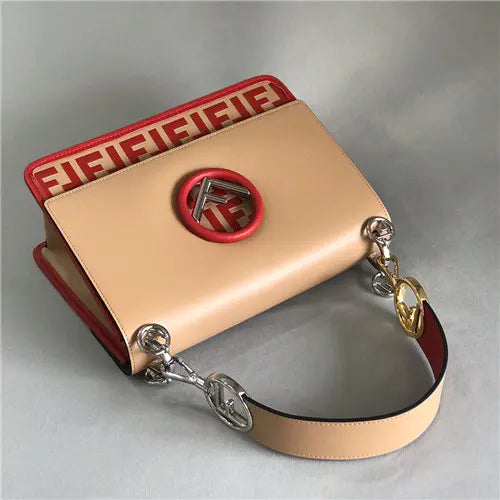 フェンディ カンイフ ショルダーバッグ