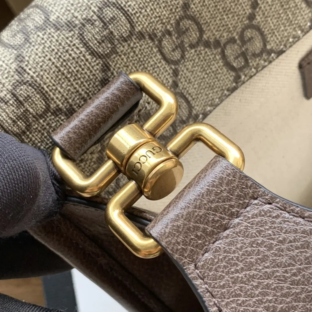 グッチ ショルダーバッグ