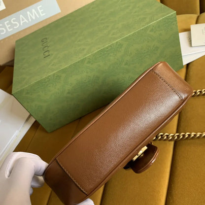 GGマーモント ミニキルティングショルダーバッグ