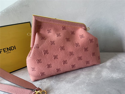 フェンディ ファーストバッグ ラージ