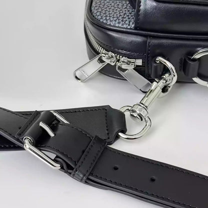 GGジャンボ スモール クロスボディバッグ（グレー＆ブラック GGレザー） – BG077