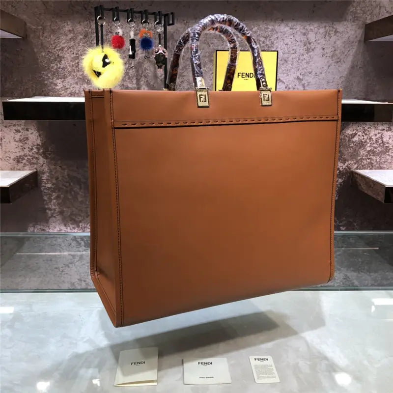 フェンディ サンシャイン トートバッグ ブラウン