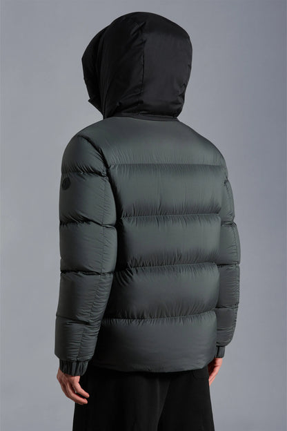 MONCLER★Madeira ショートダウンジャケット 送料無料、代金引換