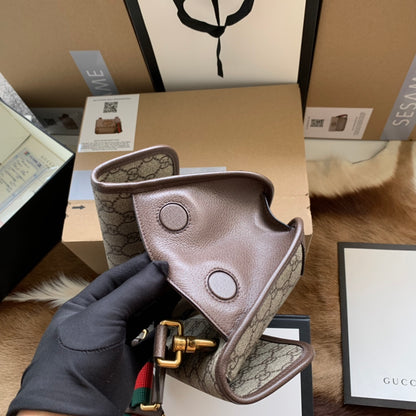 グッチ ショルダーバッグ