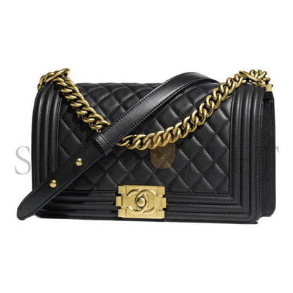 シャネル マスターラムスキン キルティング ミディアムボーイ フラップ ゴールド金具 A67086 (25*15*9cm)